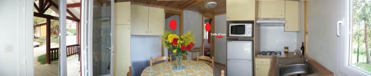 Отель Camping Les Lacs De Courtes Estang Экстерьер фото
